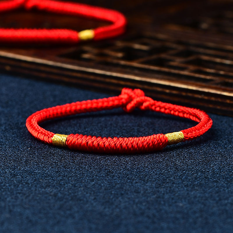 张真源手编红绳