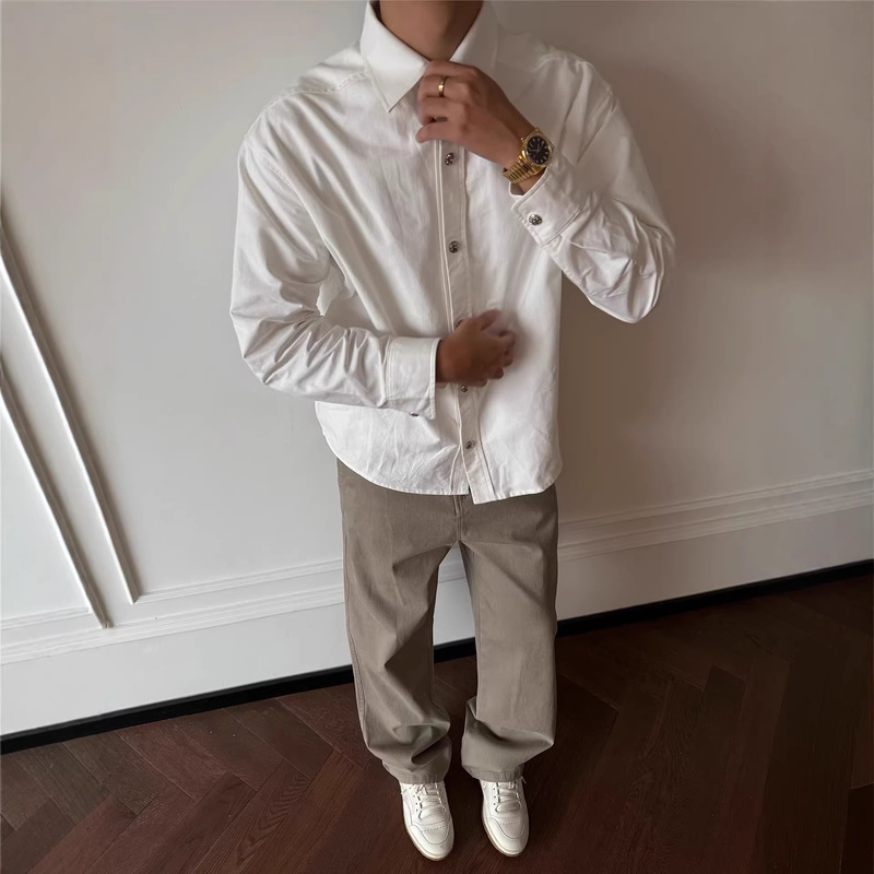 Textured White Collared Shirt for Men, Long-Sleeved Vintage Top, Loose Fit, Wrinkle-Free, Stylish and Elegant Workwear Shirt Textured White Collared Shirt for Men, Long-Sleeved Vintage Top, Loose Fit, Wrinkle-Free, Stylish and Elegant Workwear Shirt