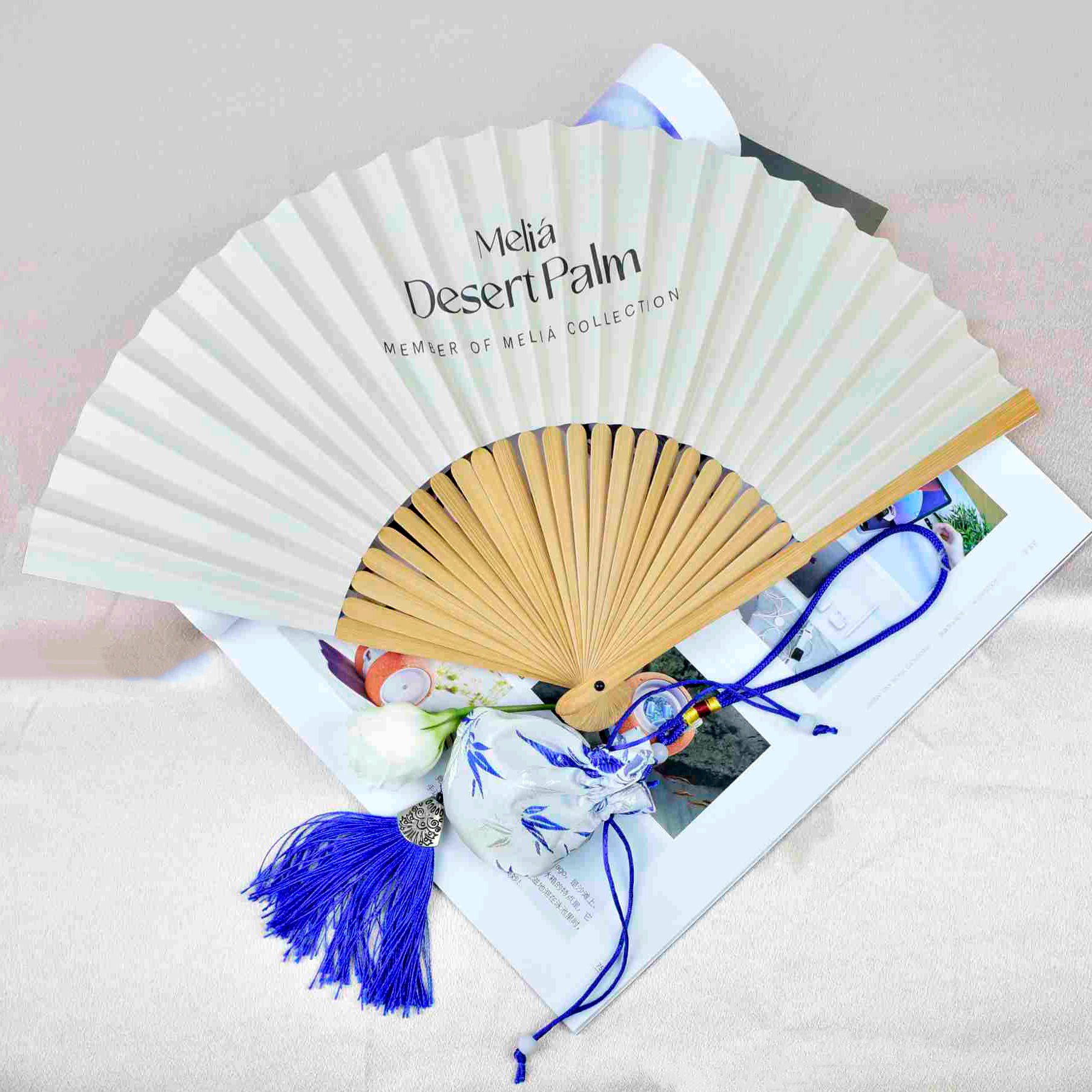 Ventilador de papel promocional de 21cm/23cm Ventilador de tela Cultura corporativa personalizada Restaurante Hotel Publicidad Regalos Ventilador plegable