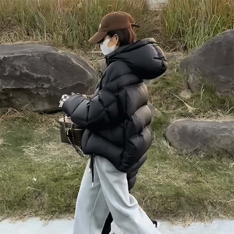 Черная капюшон с капюшоном черепаха с короткой капюшоном