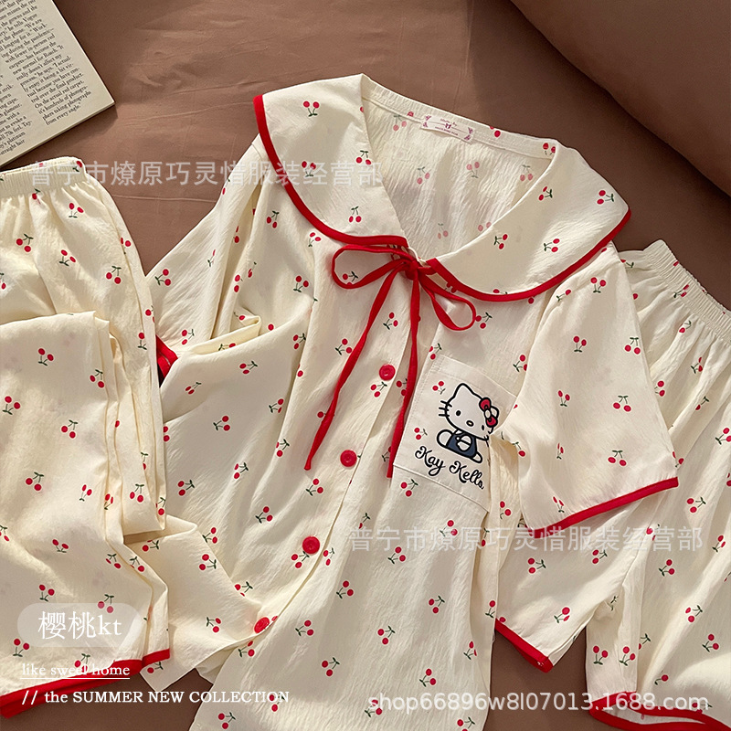 Pequeño pijama de corazón de melocotón para mujeres tres piezas de verano nubes de algodón se puede usar pantalones de manga corta para estudiantes de dibujos animados ropa para el hogar