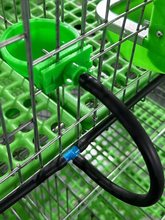 不湿下巴悬挂打不翻自动兔饮水器防啃咬兔用塑喂水器水碗兔子加厚