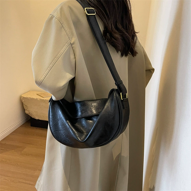 Плечевая сумка one-shoulder, демисезонная, маленькая, 26 × 11 × 14 см, премиальный дизайн