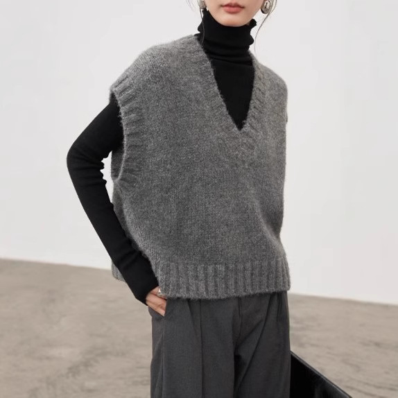 JANEONE Autumn and Winter Thick Soft Alpaca Wool Blend Shape Loose Knitted Sweater Vest for Women JANEONE Autumn and Winter Thick Soft Alpaca Wool Blend Shape Loose Knitted Sweater Vest for Women