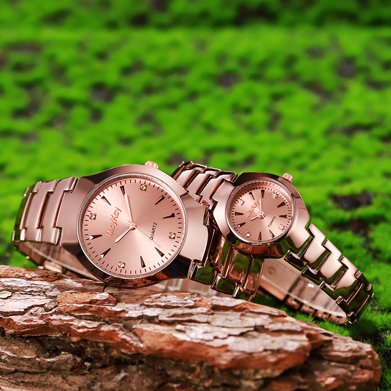 et Liu's McyKcy Montre à quartz en acier tungstène pour homme et femme avec calendrier pour couple et étudiant_voghion.com