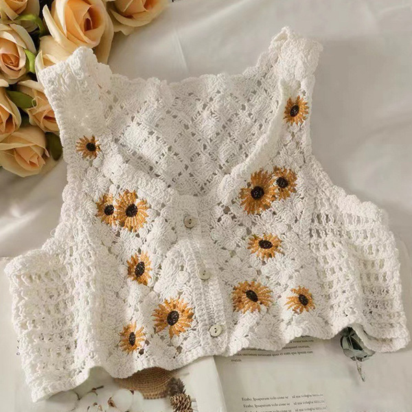 Retro knitted design vest