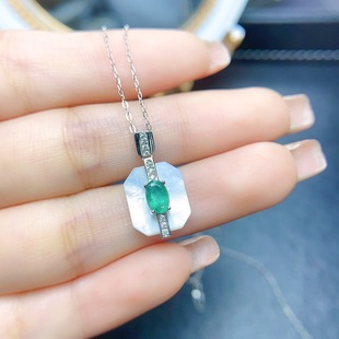 Factory wholesale explosions natural emerald pendant S925 silver inlaid main stone 4*6 selling Europe and the United States a generation of hair