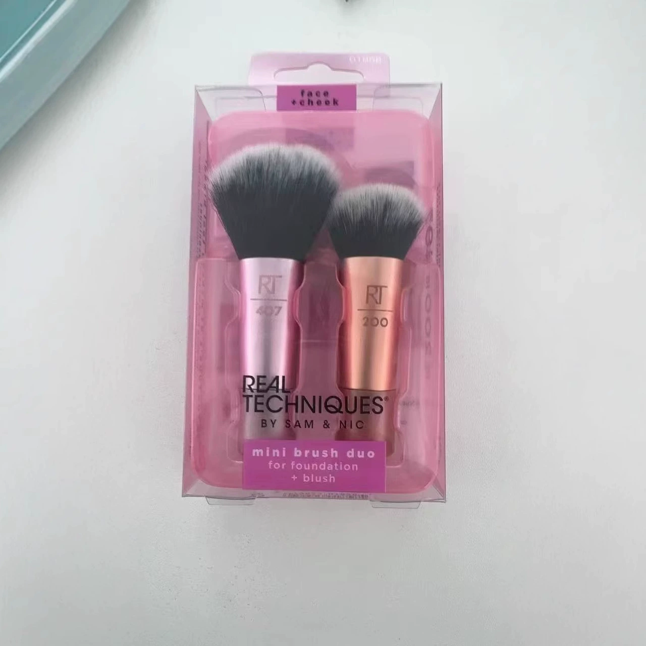 Brush (Real Techniques) face & blush foundation highlighter, versatile makeup brush kit, USA