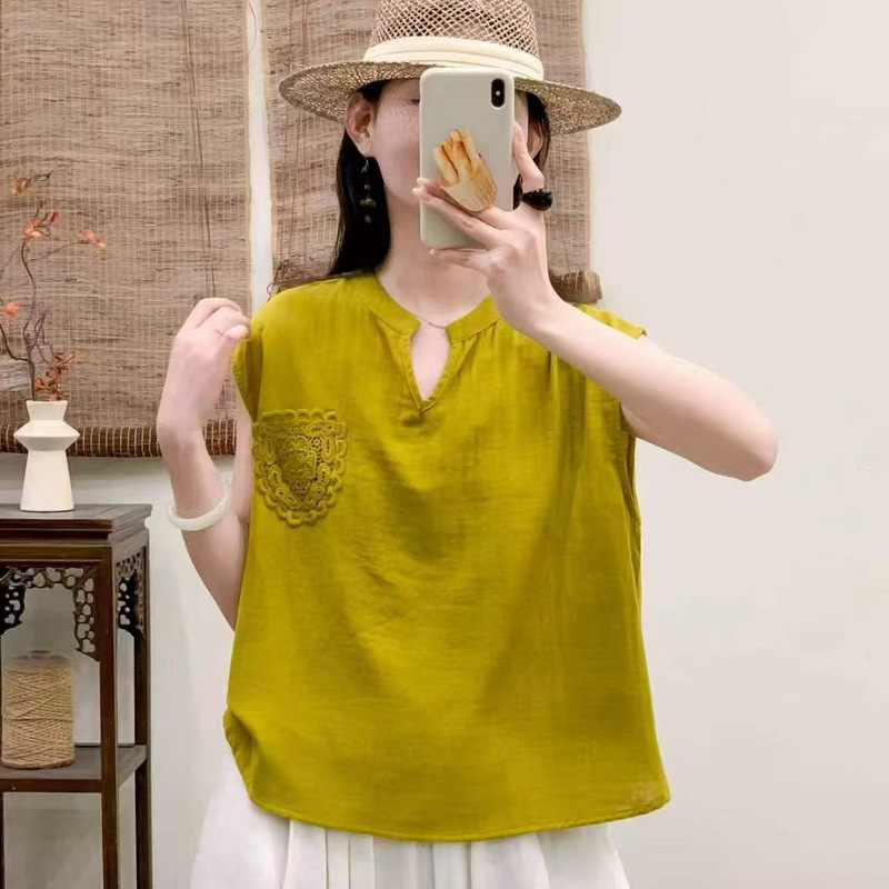 Wholesale Summer New Style Sleeveless Shirts, Vintage Artistic Crochet Pocket Women's Tops, Sleeveless Vests, Artistic T-Shirts