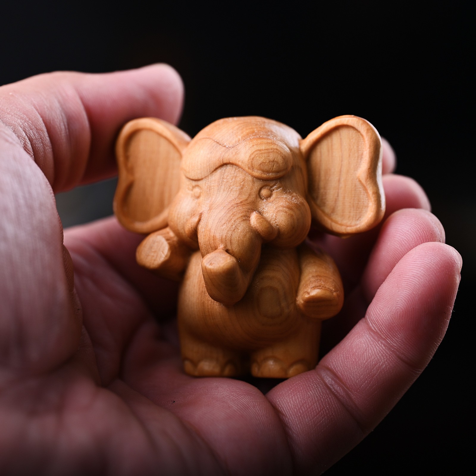 Thuja [덤보] 대형 사이즈 35g 4x5.7x5.3cm 높이