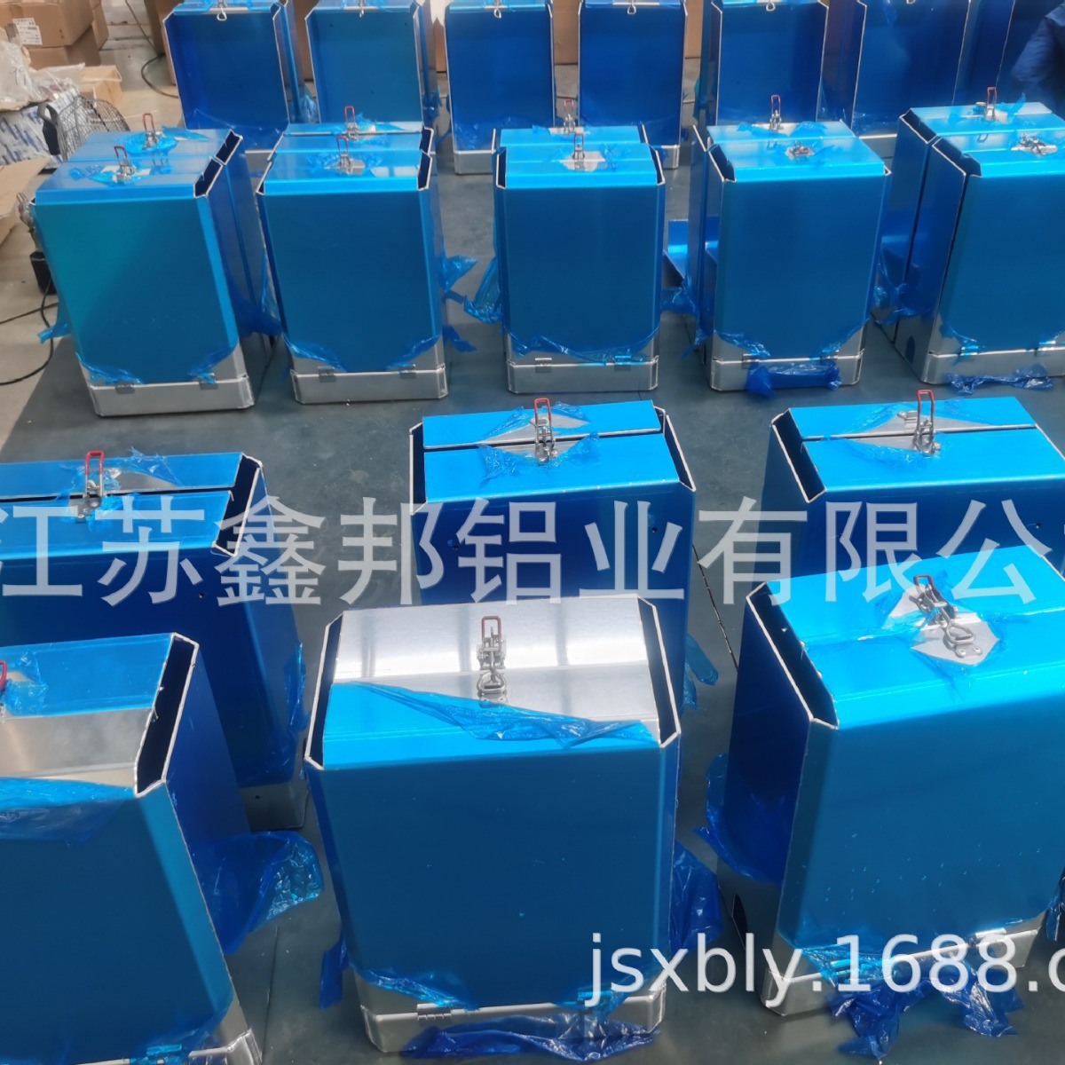 厂家直供平板 花纹铝板货车铝箱 车载金属收纳箱 自动开盖金属箱