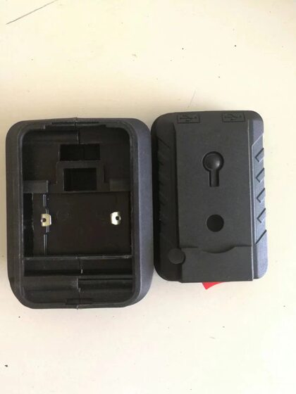 Applicable to all kinds of wrench battery modification work light wrench battery converter modification Mutian battery fan