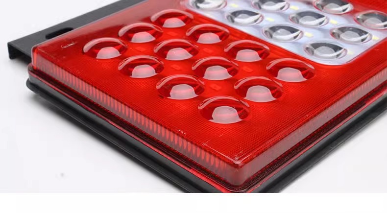 12V 24v Futian Times Light Truck Kema LED Waterproof Rear Tail Light Rear Fog Light Brake Turn Signal Assembly