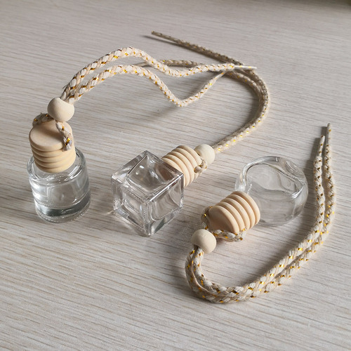 Car perfume bottle, car aromatherapy empty bottle, creative car pendant, perfume pendant, hanging car essential oil pendant