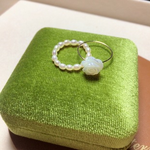 Tianshuanshui Ran Millet Pearl White Butterfly Shell Rose Pearl Ring 14K Pack Gold Ring Earrings Two-Piece Set for Women