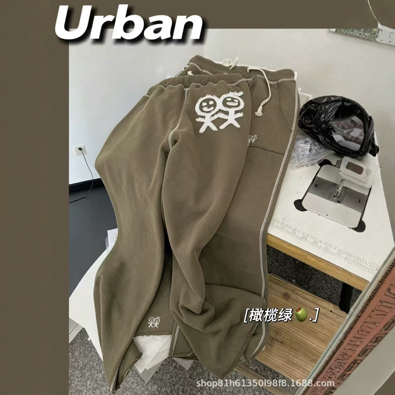 New color! Popular stickman-style sweatpants with olive green retro patchwork and embroidery, high-waisted long pants New color! Popular stickman-style sweatpants with olive green retro patchwork and embroidery, high-waisted long pants