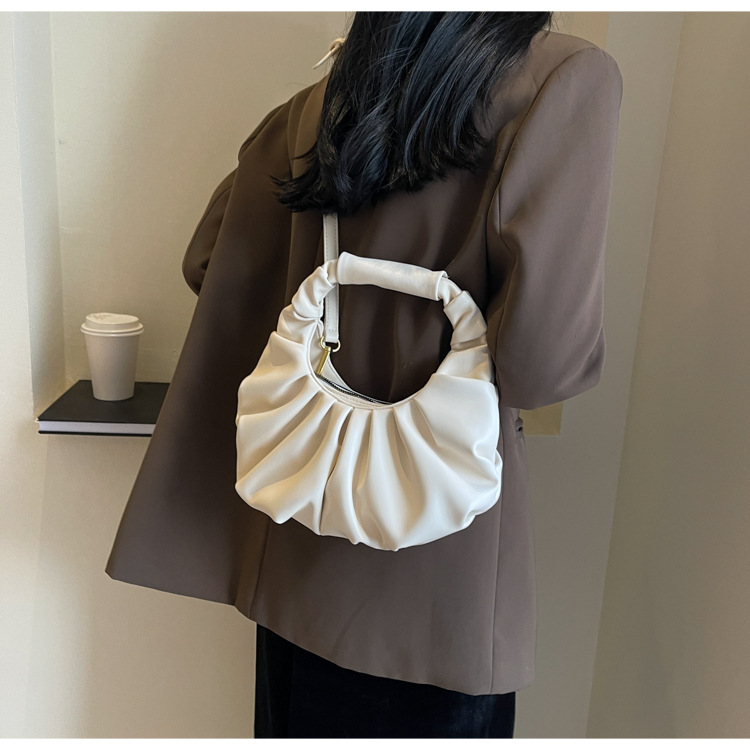 Cloud pleated for women in 2024, new underarm bag, single shoulder crossbody, niche texture, versatile, Korean version_voghion.com