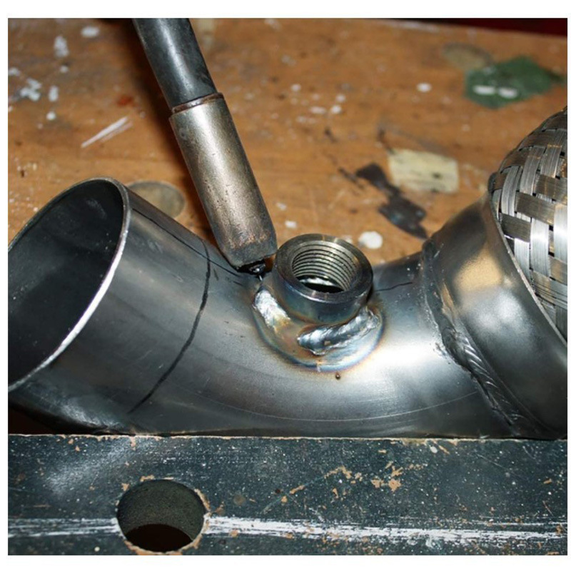 Piezas de modificación de automóviles M18X1.5 Perno de tuerca de muesca de acero inoxidable Tubo de escape Tipo de ranura Tornillo de soldadura