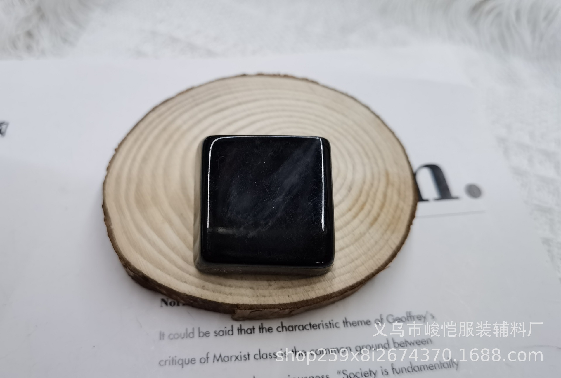 817e887f9f9b05a4ac14b3e4bdd333