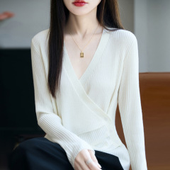 设计感气质v领修身显瘦打底衫不规则女装春秋长袖针织衫薄款毛衣