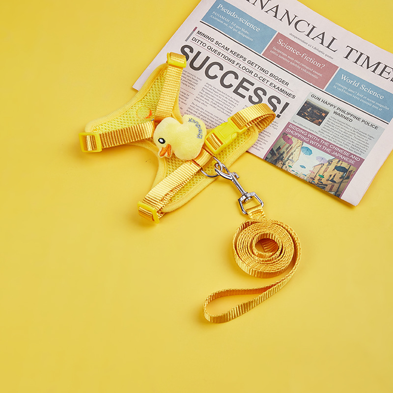 Nuevo perro corda de tracción lindo pato amarillo anti-desprendimiento chaleco ajustable felino cinturón de pecho en stock al por mayor