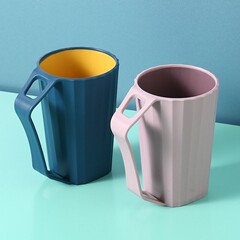 爆発的なアイデア家庭用うがいカップ2色歯ブラシカップ学生寮ハンドル付き洗面カップカップル歯ブラシカップ