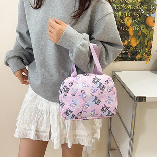 �¿���ֵ�������W���������ɭϵ���У�@�������e�����a�n��Ů