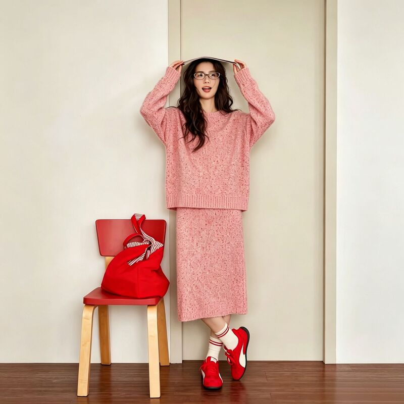 Half-velvet pajama set, designed for petite figures, featuring a two-piece outfit for women, including a long A-line top and a fitted midi skirt, perfect for autumn and winter Half-velvet pajama set, designed for petite figures, featuring a two-piece outfit for women, including a long A-line top and a fitted midi skirt, perfect for autumn and winter