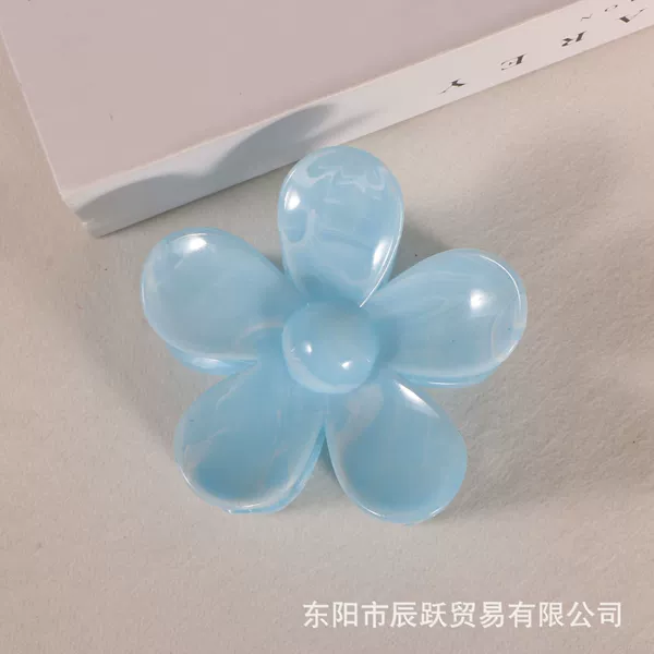 Color-changing five-petal flower with blue pattern