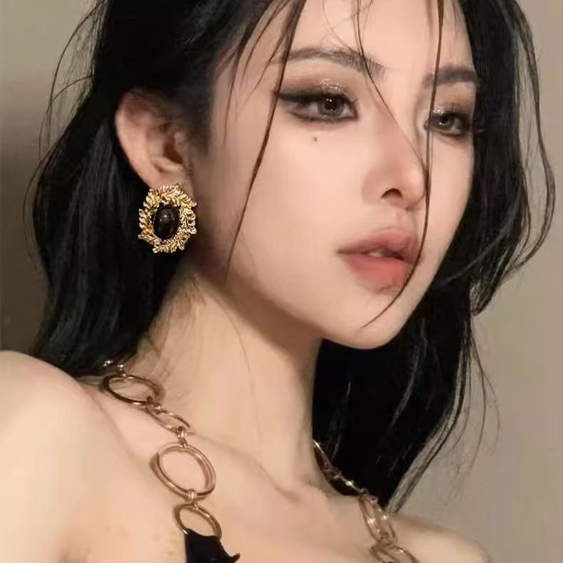 中国风黑色椭圆金属女高级感气质欧美复古宫廷耳钉耳环大款夸张|undefined
