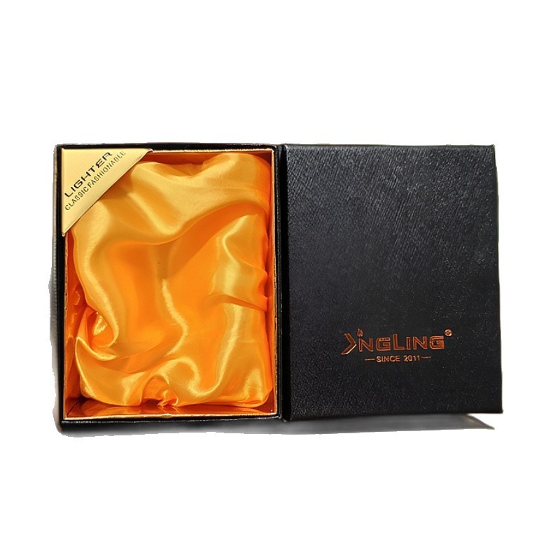 Venta directa de fábrica, estuche portátil y elegante para cigarrillos con diseño de League of Legends, color negro con estampado plateado, modelo popular en línea, disponible para venta al por mayor en caja de regalo.