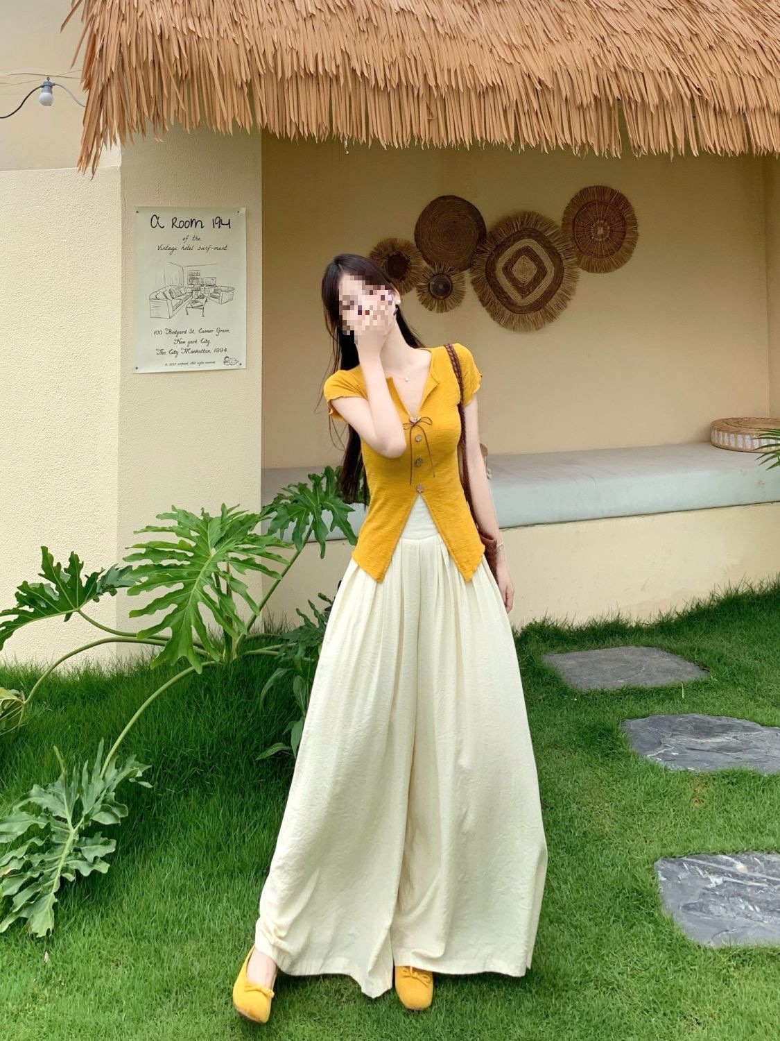 Bộ hai mảnh mùa hè phong cách Pháp: áo cổ V ngắn tay thắt eo + quần ống rộng cạp cao — Quần đùi (Single Piece), Hai bộ (T - shirt+quần đùi rộng), Áo Thun (Single Piece) chi tiết 7