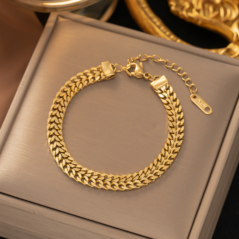 Yunyao's 18K Gold Side Chain Titanium Steel Bracelet, Which Can Be Worn in the Shower, Is an Instagram-Style Niche Design with a European and American Minimalist and Unique Style