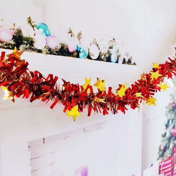 Red and gold five-pointed star hair strips