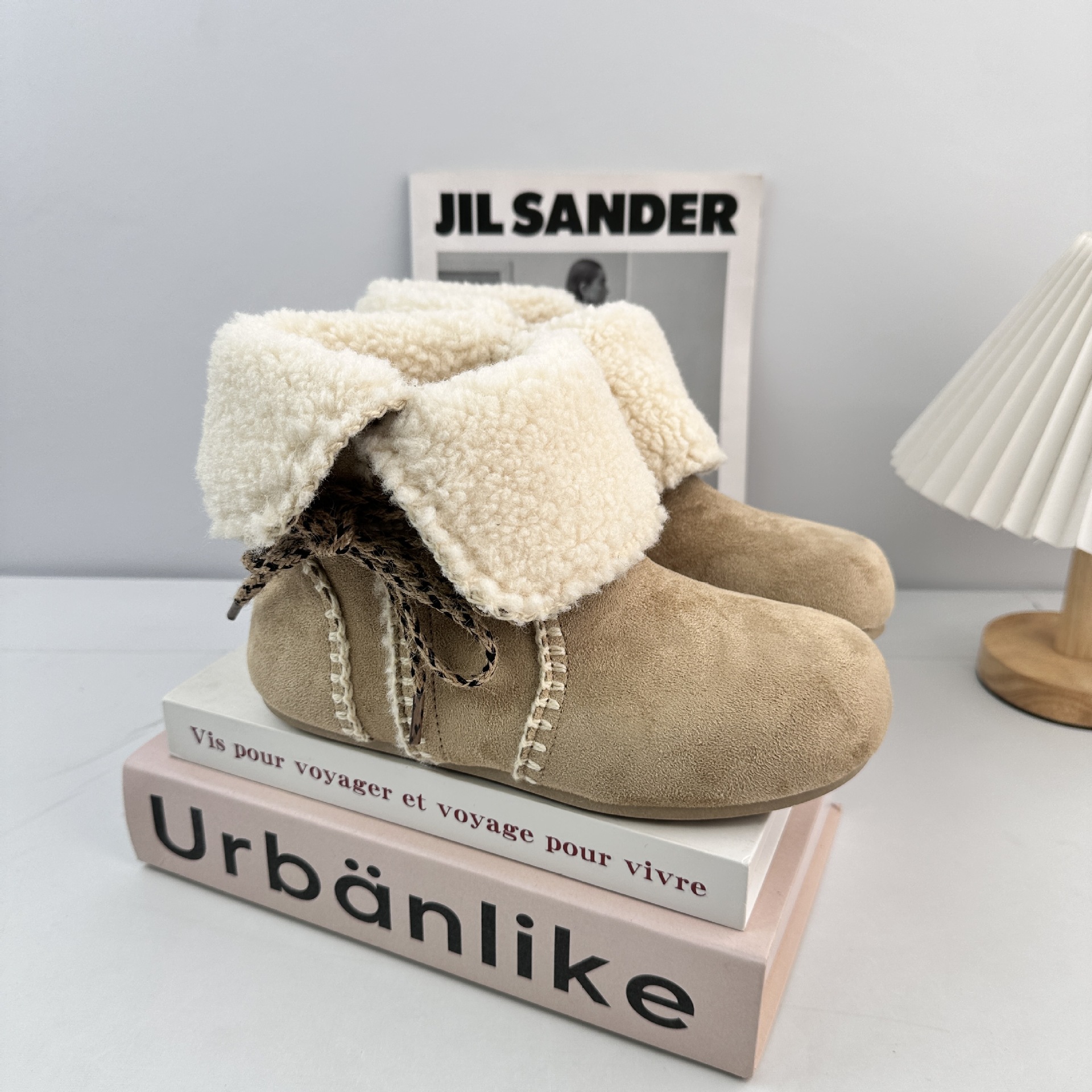 Yuanbo2025 invierno nuevo estilo retro ventana plana con base de ocio engrosado cómodo calentamiento botas de nieve para mujeres
