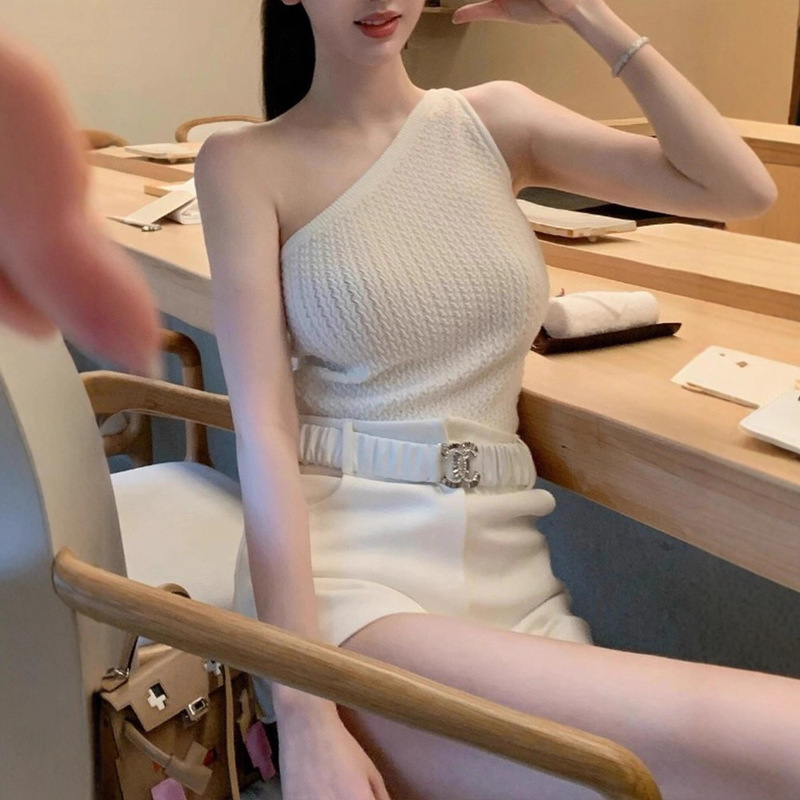 今年流行白色斜肩上衣女2025夏季减龄时尚洋气高级感修身显瘦T恤|undefined