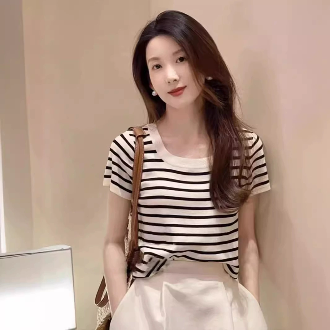 Тянси шелковая шелковая дикая тонкая квадратная черная полосатая трикотажная футболка с короткими рукавами женская летняя короткая рубашка