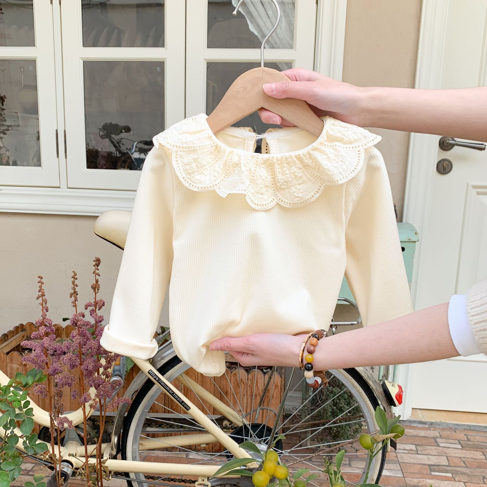 Baby girl's bottoming shirt spring 2024 New lace doll collar children's spring clothes baby inner wear girl's bottoming top