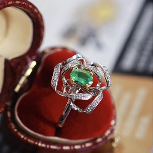18K Gold Natural Oval Emerald Ring Finished Flower Shaped Stereo Design E0.45Ct D0.15Ct