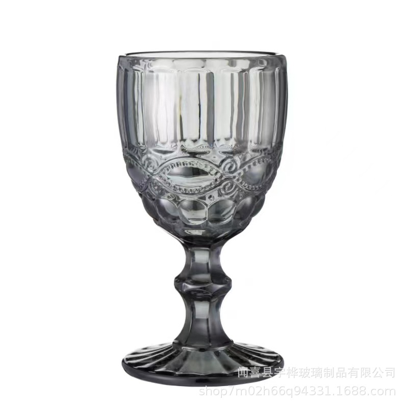 Suministro directo de fábrica de estilo europeo en relieve de vidrio de color copa de vino engrosada copa retro transfronterizo taza media conjunto de vino
