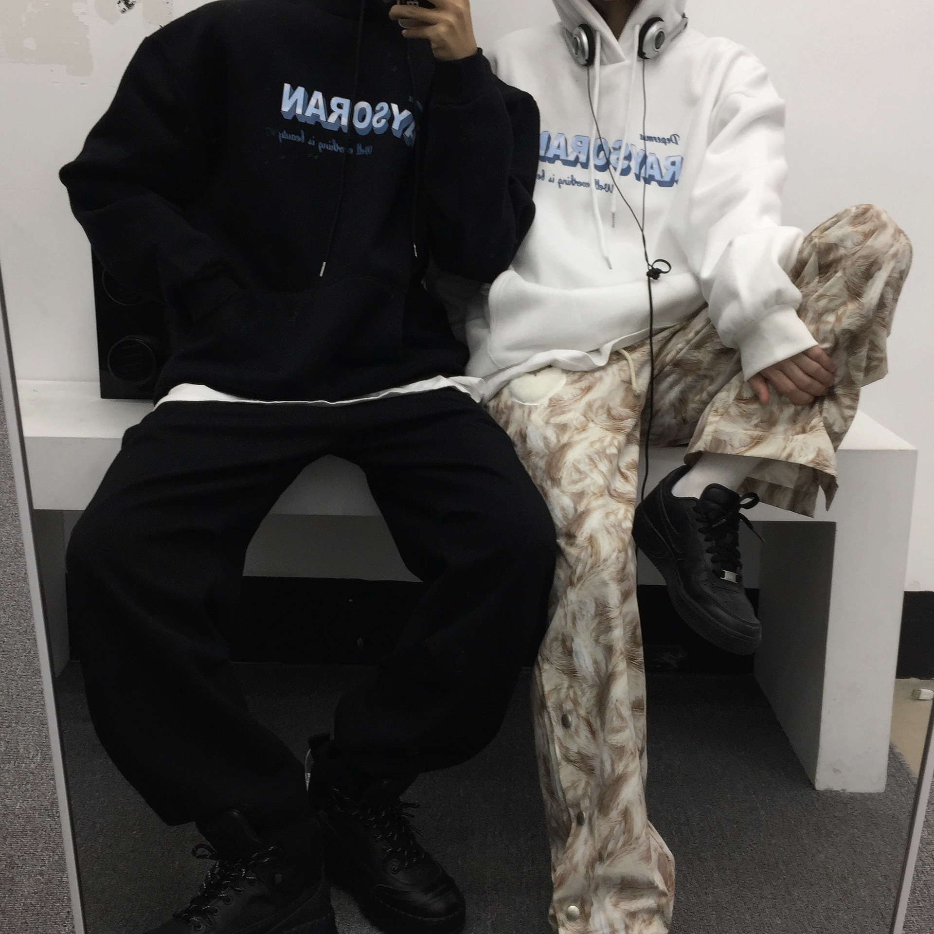 4_857308b3-f860-4335-bc81-a5a7