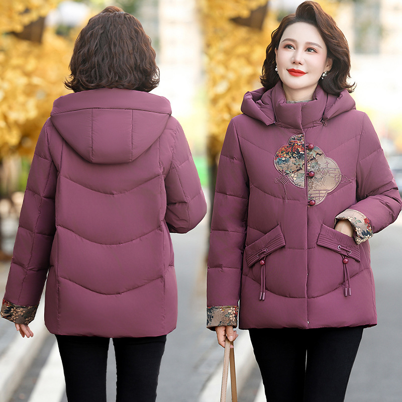 Women's Winter down Jacket 2025, Warm and Thickened with White Duck Down, New Chinese Style Hooded Coat for Middle-Aged Mothers Women's Winter down Jacket 2025, Warm and Thickened with White Duck Down, New Chinese Style Hooded Coat for Middle-Aged Mothers