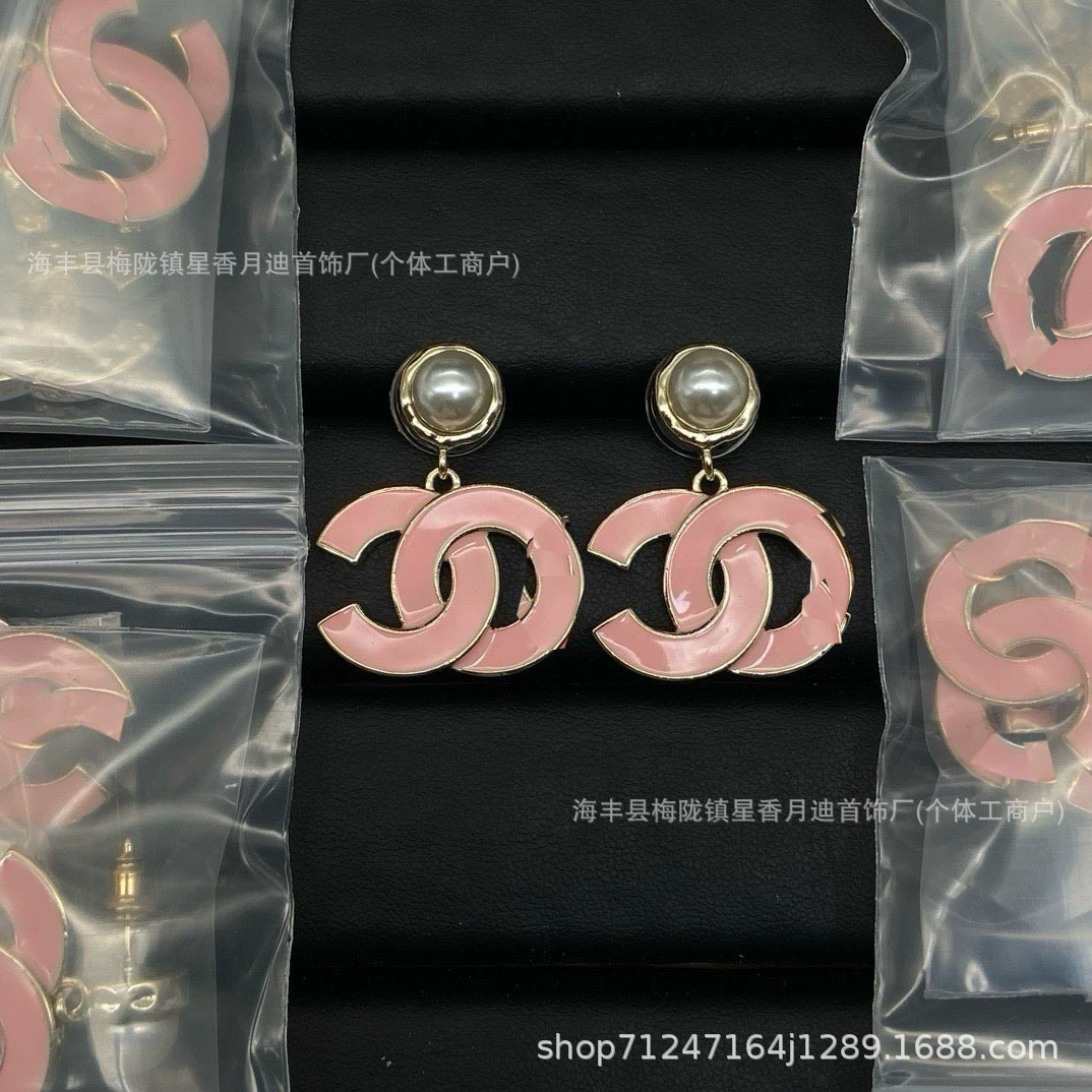 Эмалированная, серьги из жемчуга, стиль Chanel, четырёхлистный клевер, новая коллекция, оптовая торговля