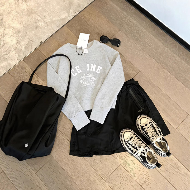 Cel Celine Loose Sweatshirt with Letter Print, Relaxed Style, Unisex, Everyday Streetwear Top Cel Celine Loose Sweatshirt with Letter Print, Relaxed Style, Unisex, Everyday Streetwear Top