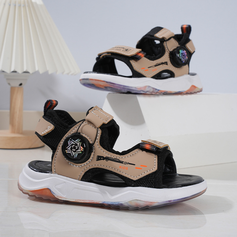 Sandalias deportivas para niños 2025 nuevos zapatos de verano para niños botones giratorios zapatos de playa con punta abierta sandalias para niños de mediana edad image 4
