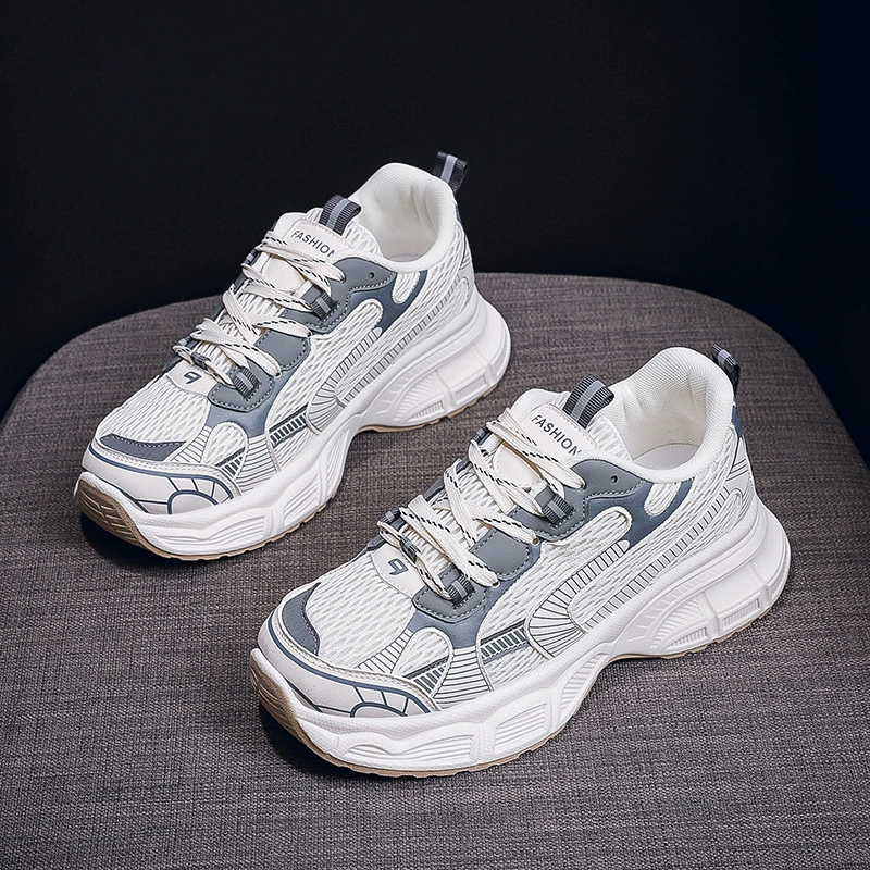 2024 Летняя новая корейская версия дышащей обуви для девочек Студентки Повседневные кроссовки Женская толстая подошва