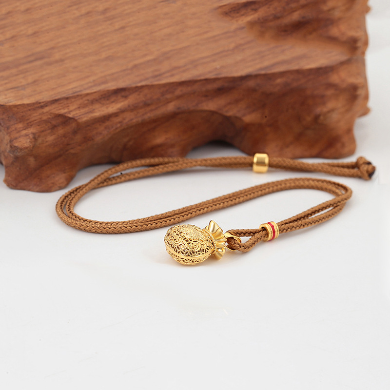 Xuping estilo ligero de lujo aleación de cobre chapado a mano 24k color simple nuevo estilo chino hueco collar de Año Nuevo image 3