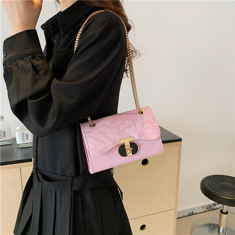 Nicho bolso de diseño bolso de mujer nuevo estilo de moda de marea de viento de bloqueo de hombro mochila de textura de cadena pequeña bolsa cuadrada de moda