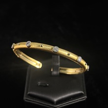 ��������N�й��ֹ����z��ɫ����C���������m͢�L�����C��