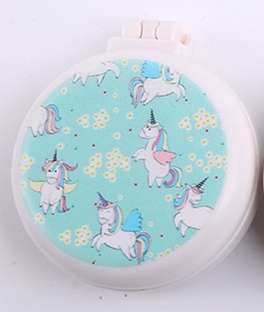 Pein de dibujos animados transfronterizos personalizados cuadrados portátiles impresión transparente arco iris masaje fluido bolsa de aire estudiante